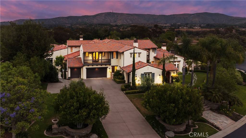 Tustin, CA 92782,2535 Bronzewood DR
