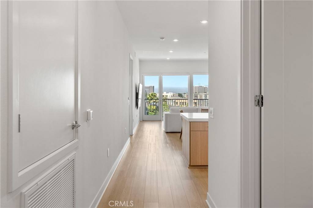 Irvine, CA 92618,3502 Rivington