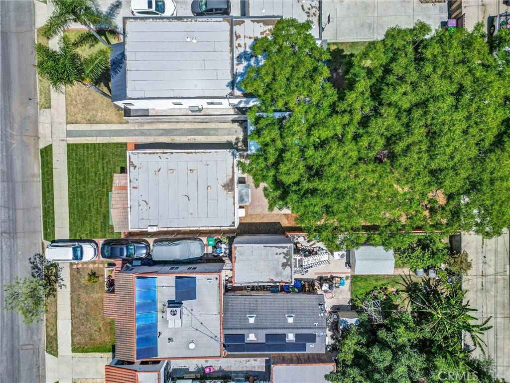 Long Beach, CA 90805,1242 E Poinsettia ST