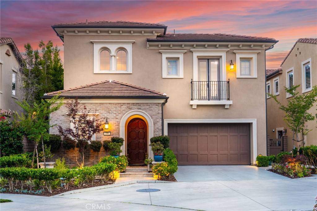 Irvine, CA 92602,106 Long Fence