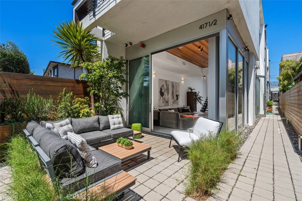 Venice, CA 90291,417 Sunset AVE #1.2
