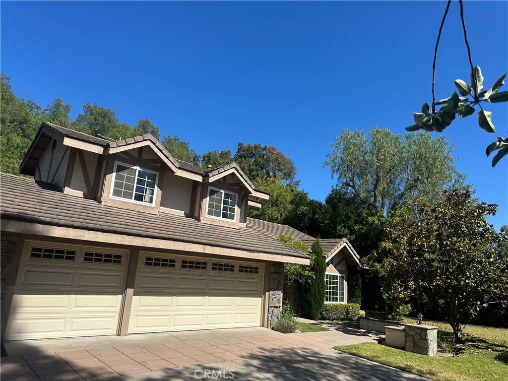 Yorba Linda, CA 92887,20639 Circulo Loma