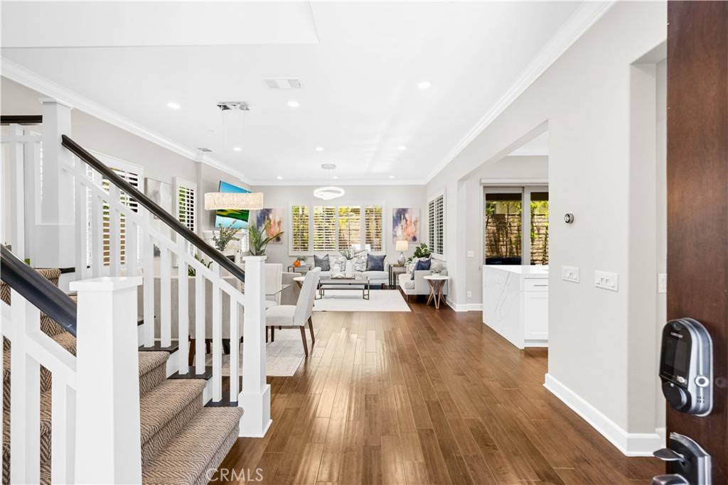 Irvine, CA 92602,65 English Saddle