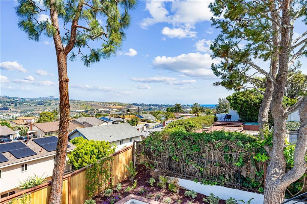Dana Point, CA 92629,32862 Bluffside DR