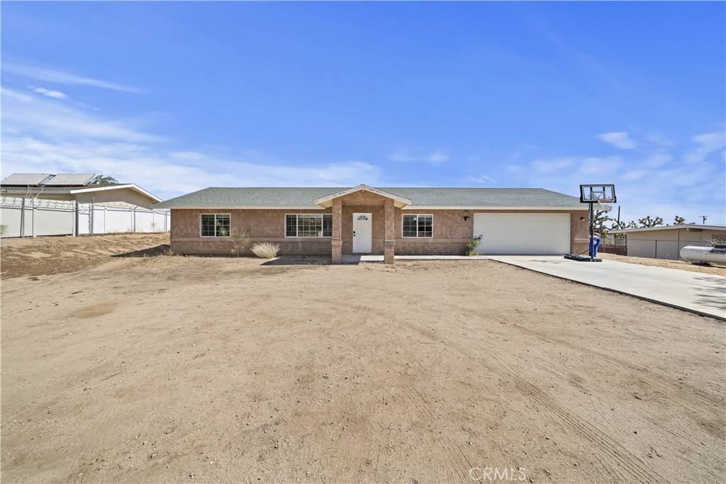 Yucca Valley, CA 92284,58706 Buena Vista DR