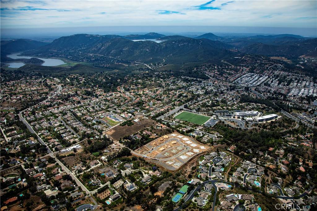 Escondido, CA 92025,1620 Amanda Glen