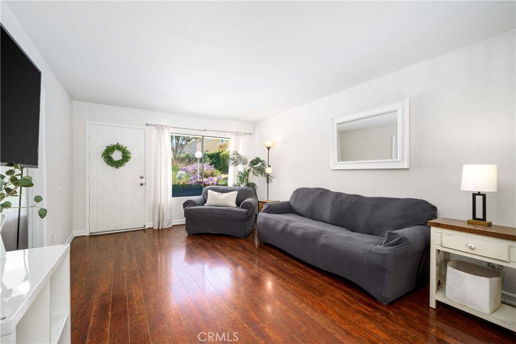 Brea, CA 92821,598 Elkwood CT