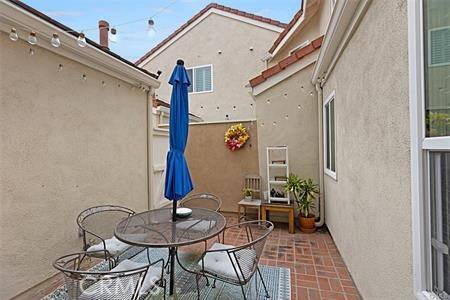 Irvine, CA 92612,32 Oxford #35
