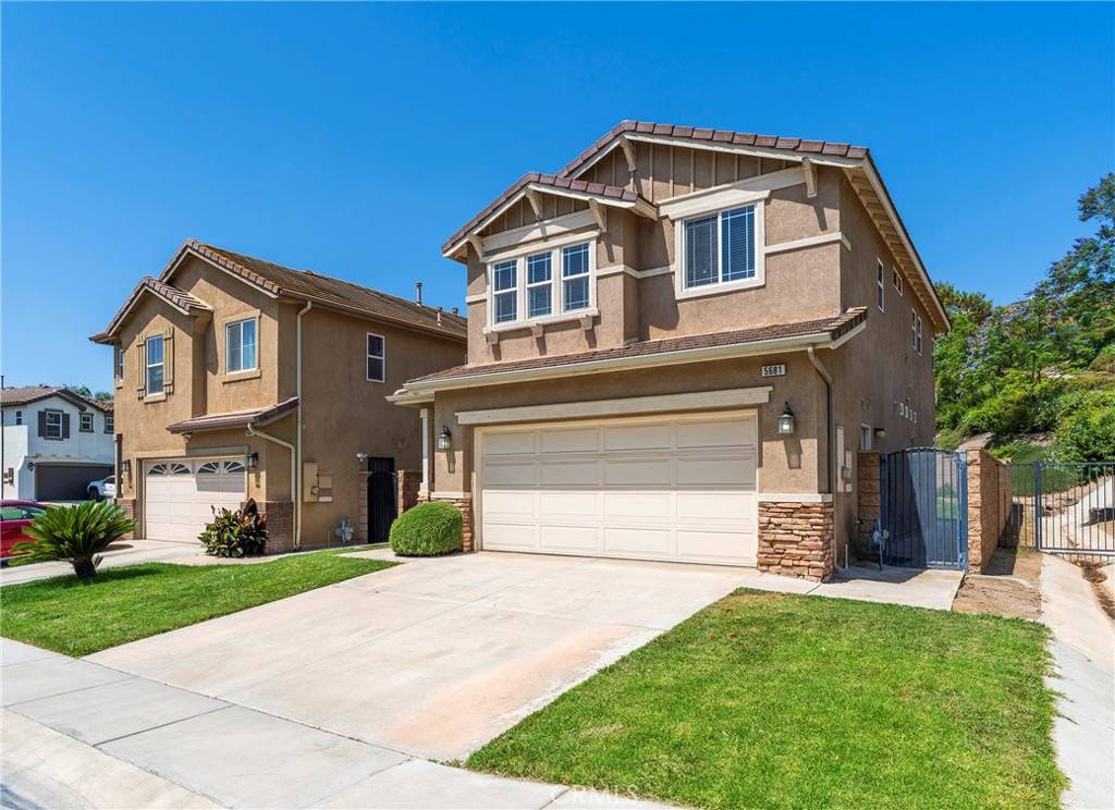 Jurupa Valley, CA 92509,5681 Mapleview DR