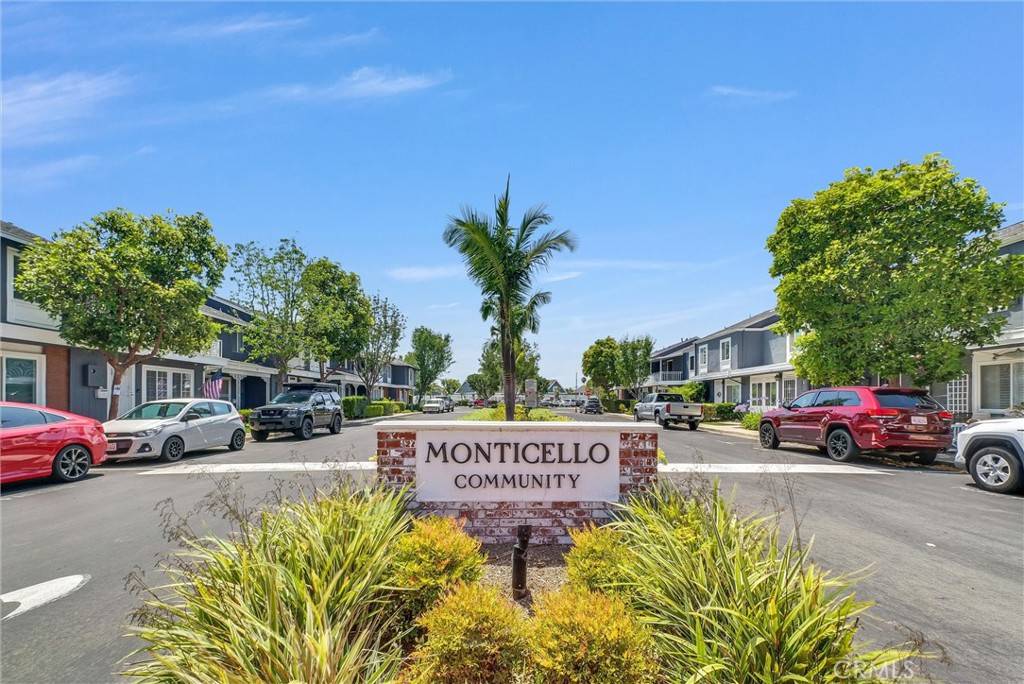 Costa Mesa, CA 92626,195 Morristown LN