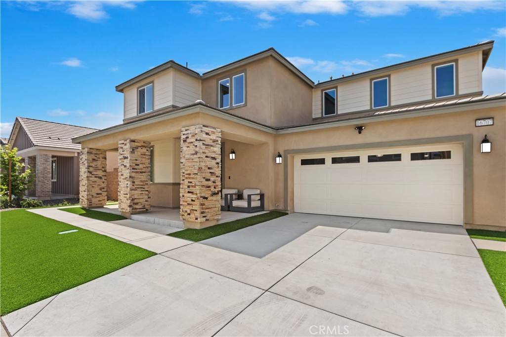 Fontana, CA 92336,16707 Island Oak ST