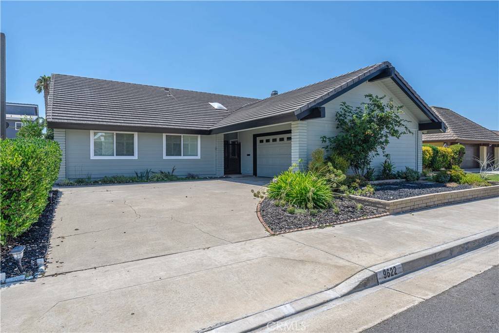 Huntington Beach, CA 92646,9622 Caithness DR