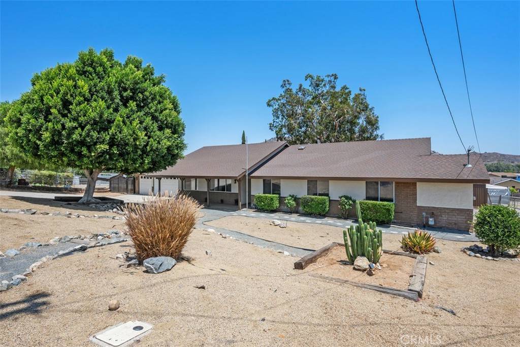 Norco, CA 92860,2703 Reservoir DR