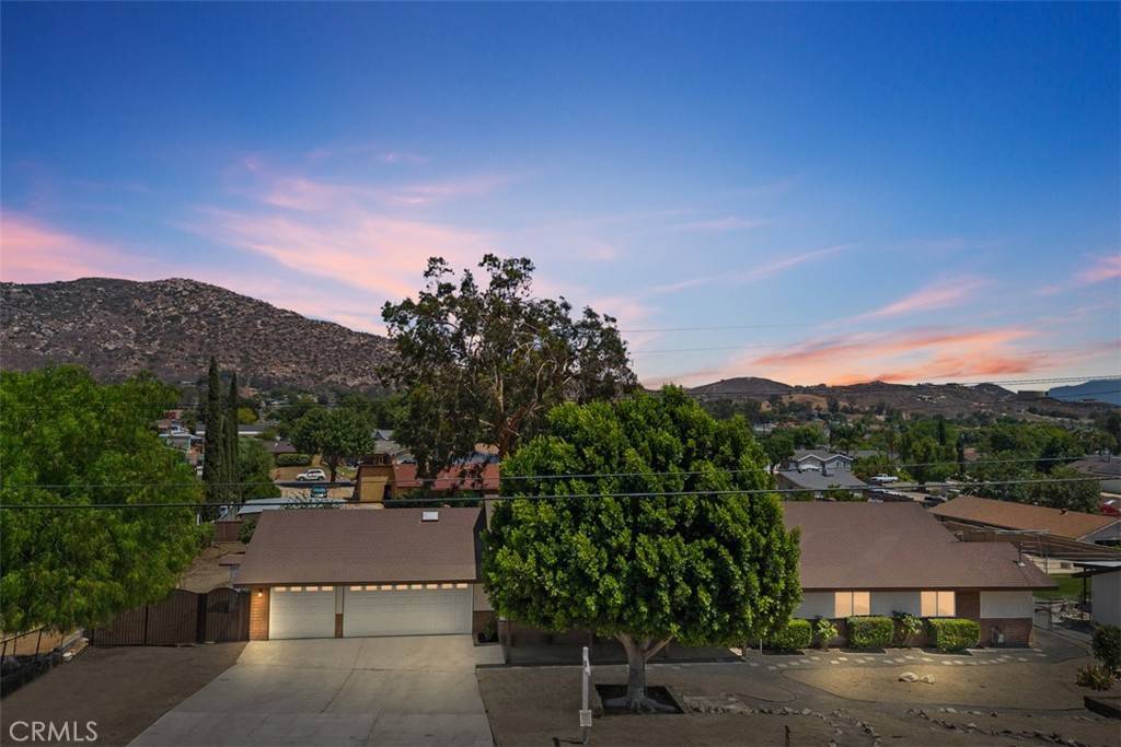 Norco, CA 92860,2703 Reservoir DR