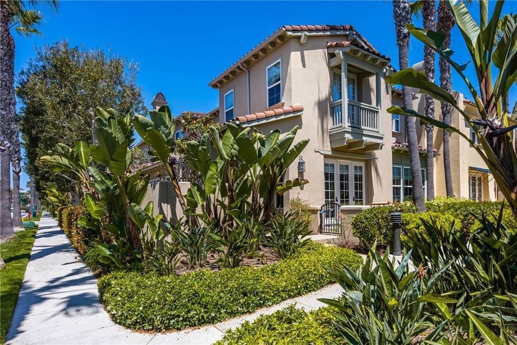 Huntington Beach, CA 92648,21270 Elda Cir