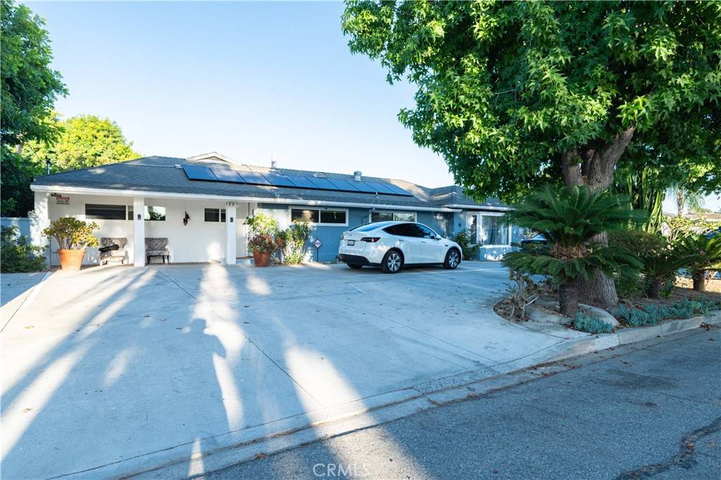 Santa Ana, CA 92706,1201 Mar Les DR