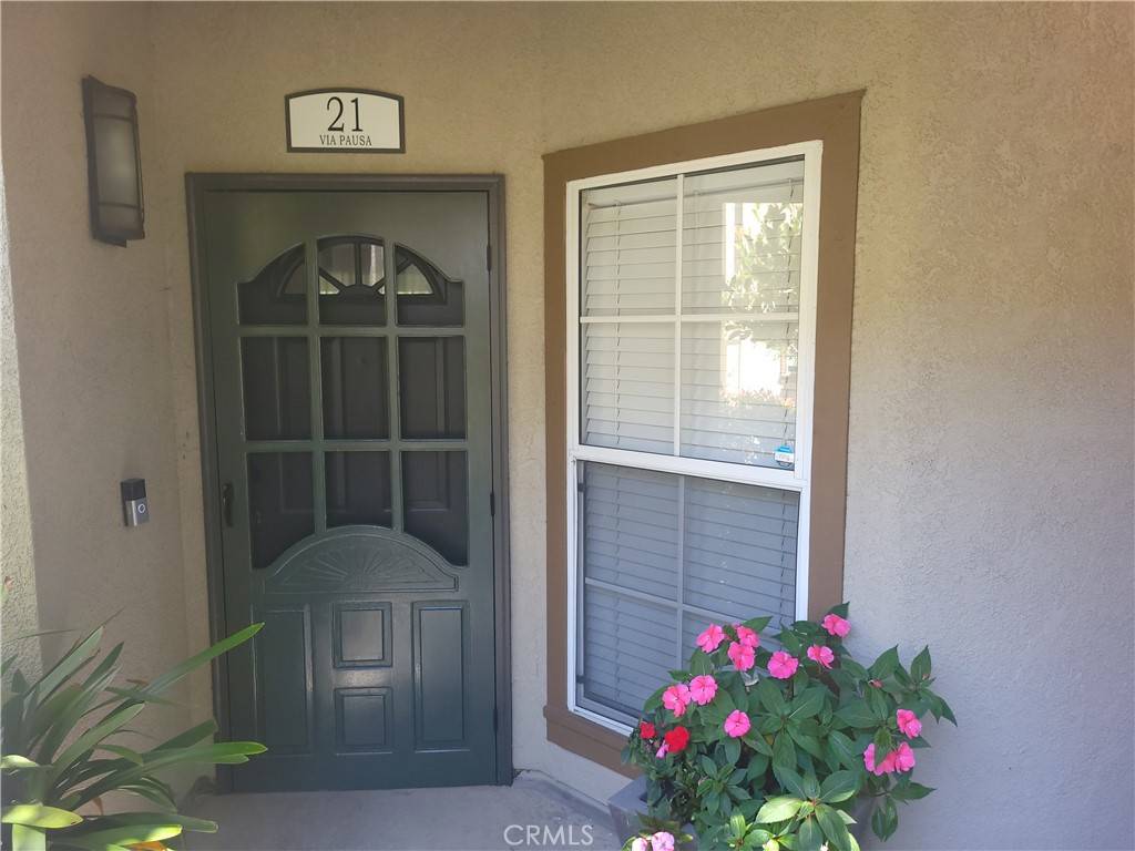 Rancho Santa Margarita, CA 92688,21 Via Pausa