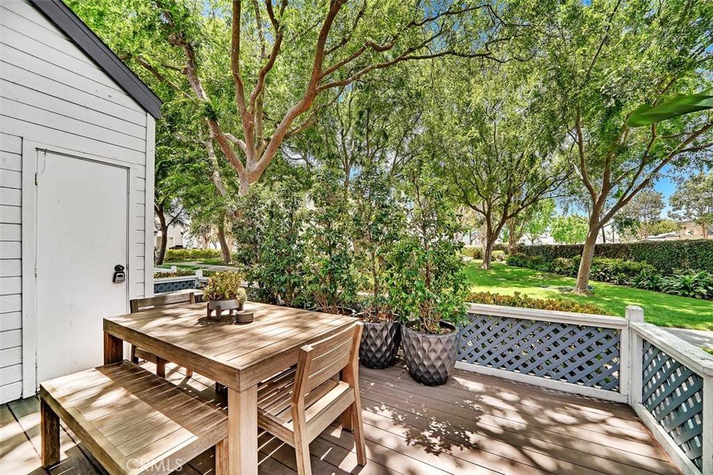 Irvine, CA 92614,645 Springbrook N #21