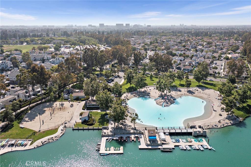 Irvine, CA 92614,645 Springbrook N #21
