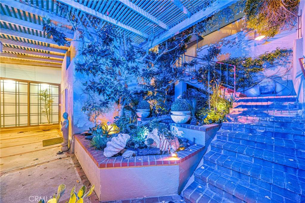 Laguna Beach, CA 92651,31895 Circle DR
