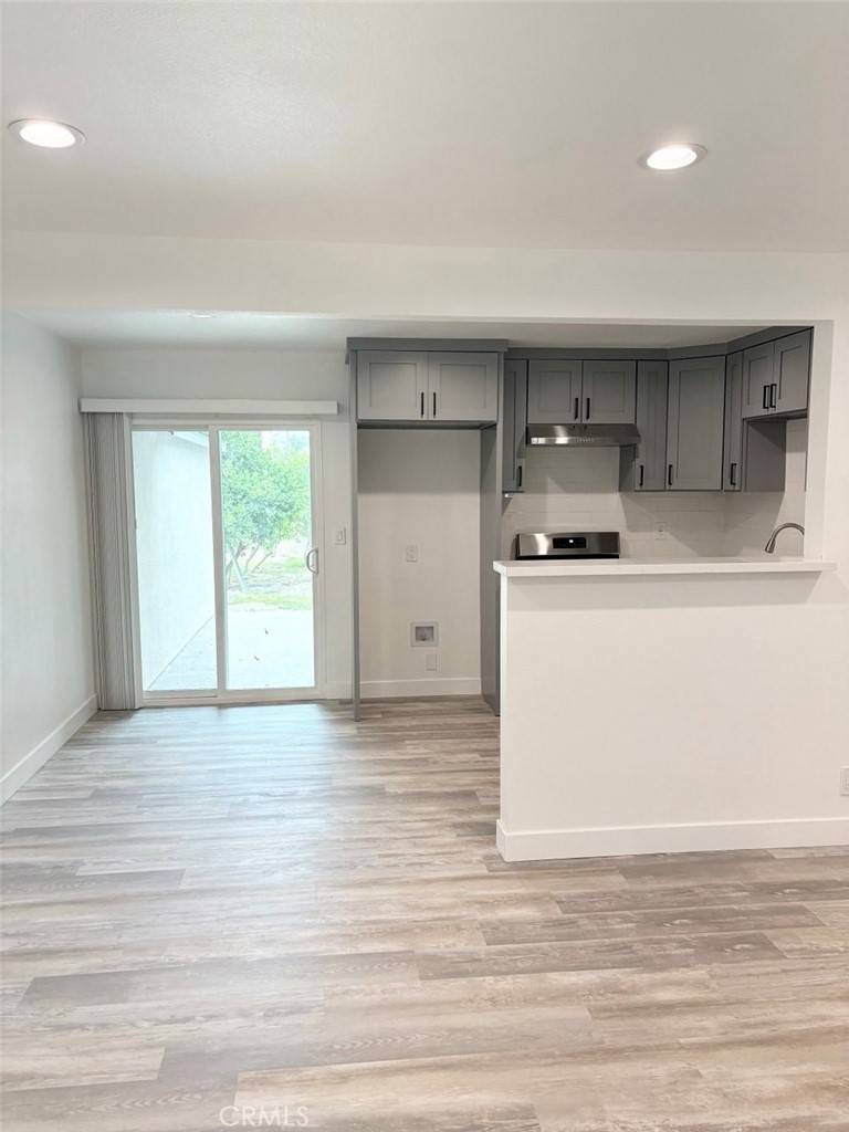 Westminster, CA 92683,8081 16th ST