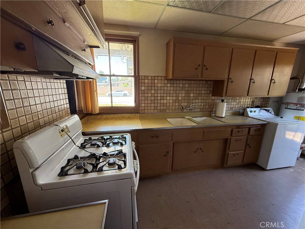 West Covina, CA 91791,1836 E Walnut Creek