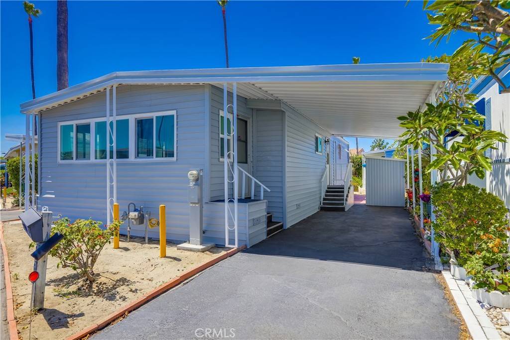 Santa Ana, CA 92704,4117 W McFadden Ave #525