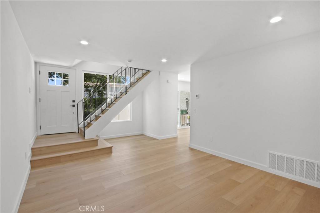 Mission Viejo, CA 92691,22983 Via Cereza #3B