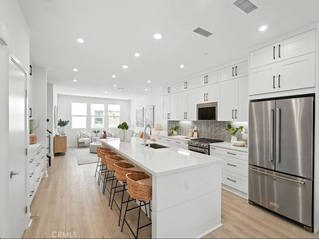 San Diego, CA 92108,2626 Everly DR