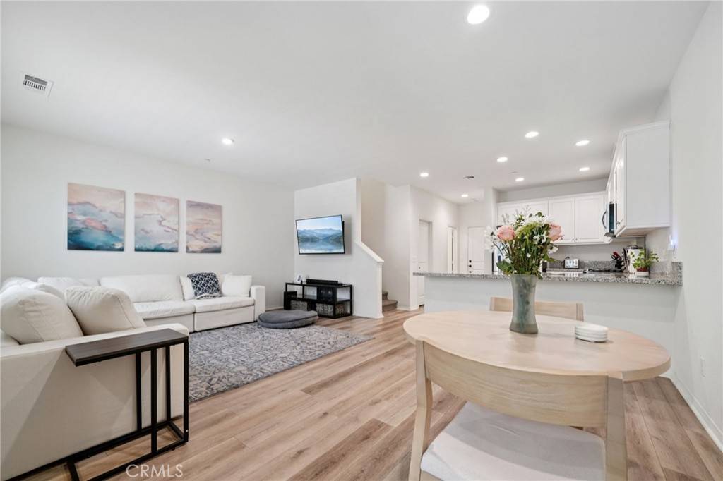 Ontario, CA 91761,2818 E Berry Loop Privado #66