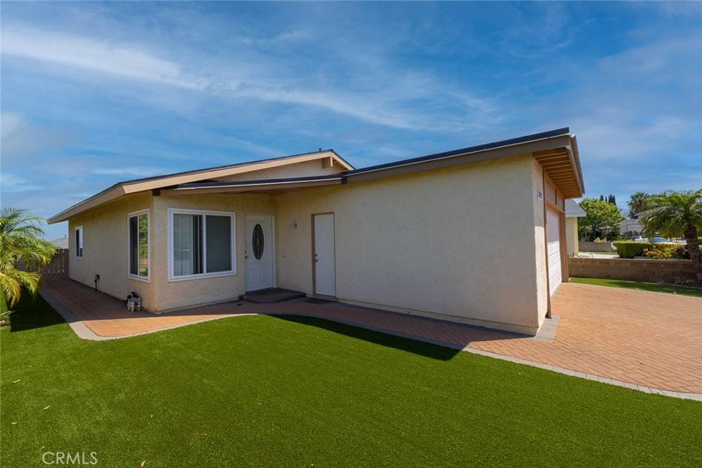 Mission Viejo, CA 92692,24731 Tarazona