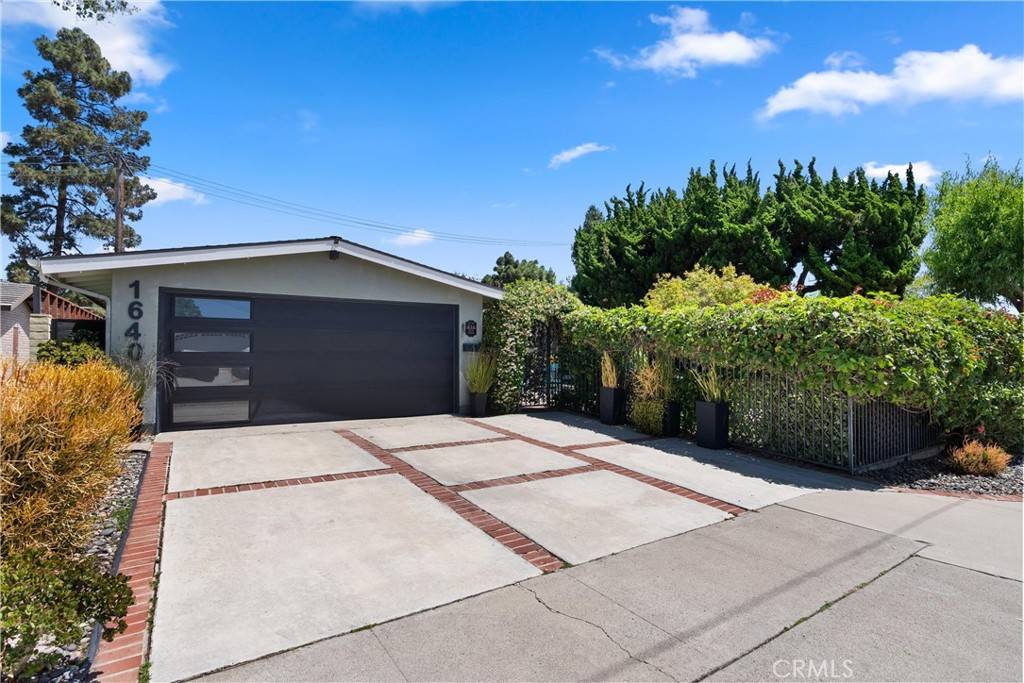 Costa Mesa, CA 92626,1640 Corsica PL