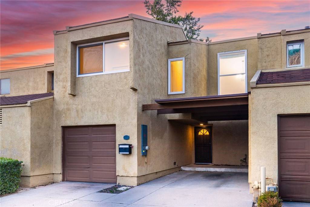 Yorba Linda, CA 92886,19659 Monteano LN