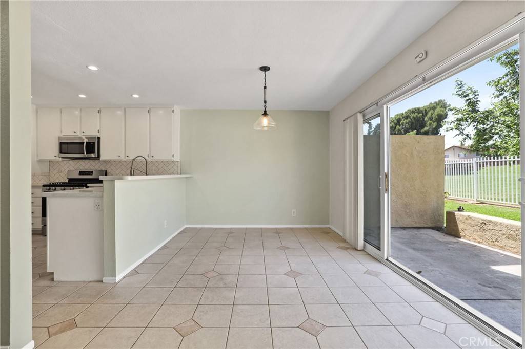 Yorba Linda, CA 92886,19659 Monteano LN