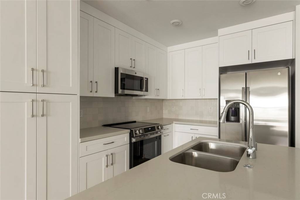 Whittier, CA 90605,9831 La Serna DR #2