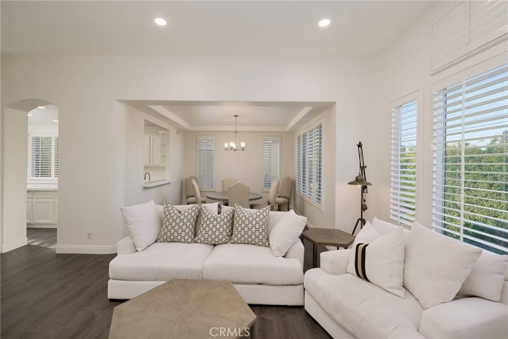 Costa Mesa, CA 92626,3120 Tara