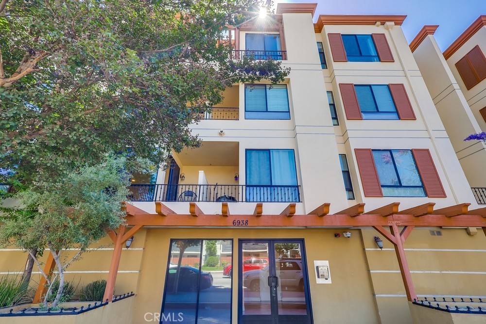 North Hollywood, CA 91605,6938 Laurel Canyon BLVD #101