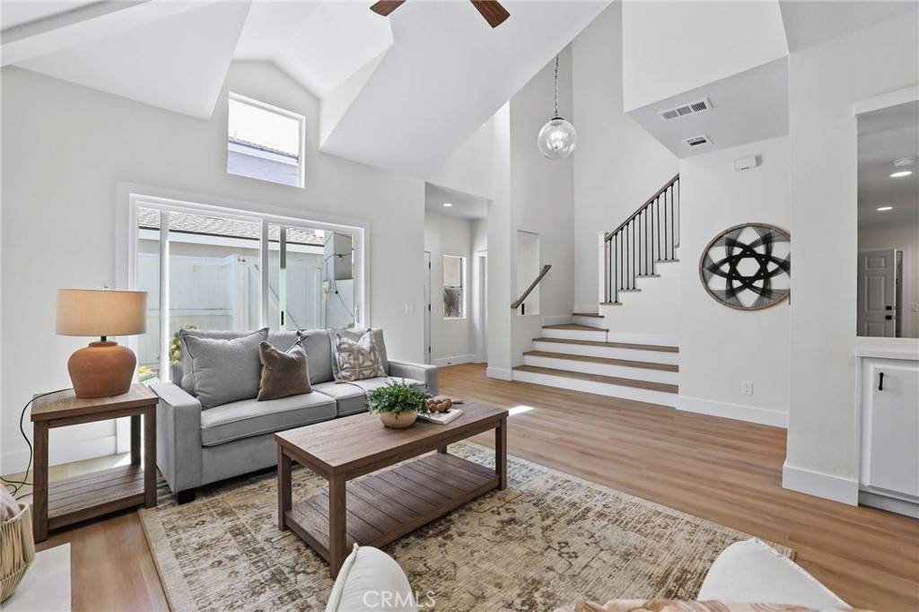 Costa Mesa, CA 92627,1602 Sea Horse CIR