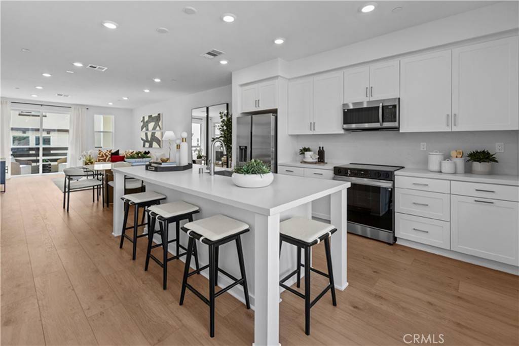 Claremont, CA 91711,1080 Foothill BLVD