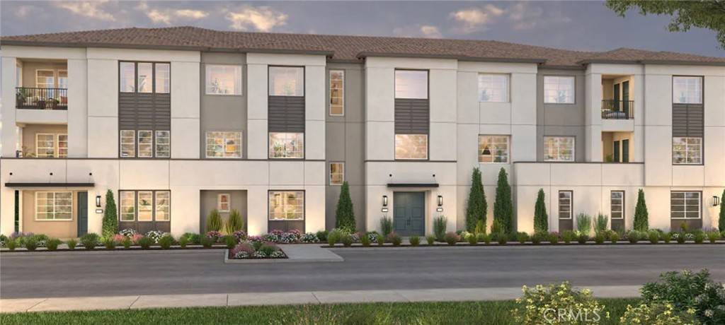 Eastvale, CA 92880,6137 Valentina Way DR #303