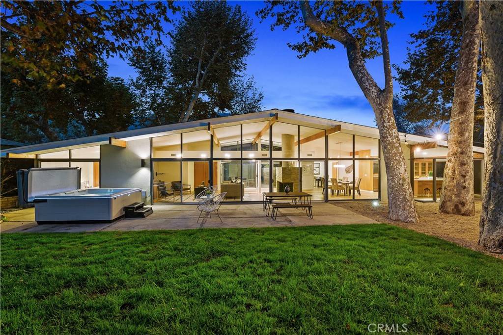 Malibu, CA 90265,6225 Frondosa DR