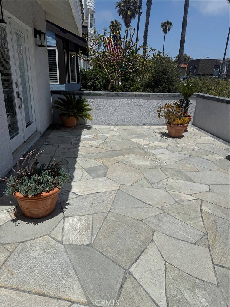 Huntington Beach, CA 92648,305 21st ST