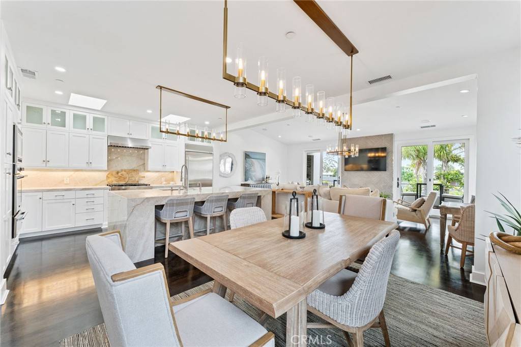 Corona Del Mar, CA 92625,444 Morning Canyon RD