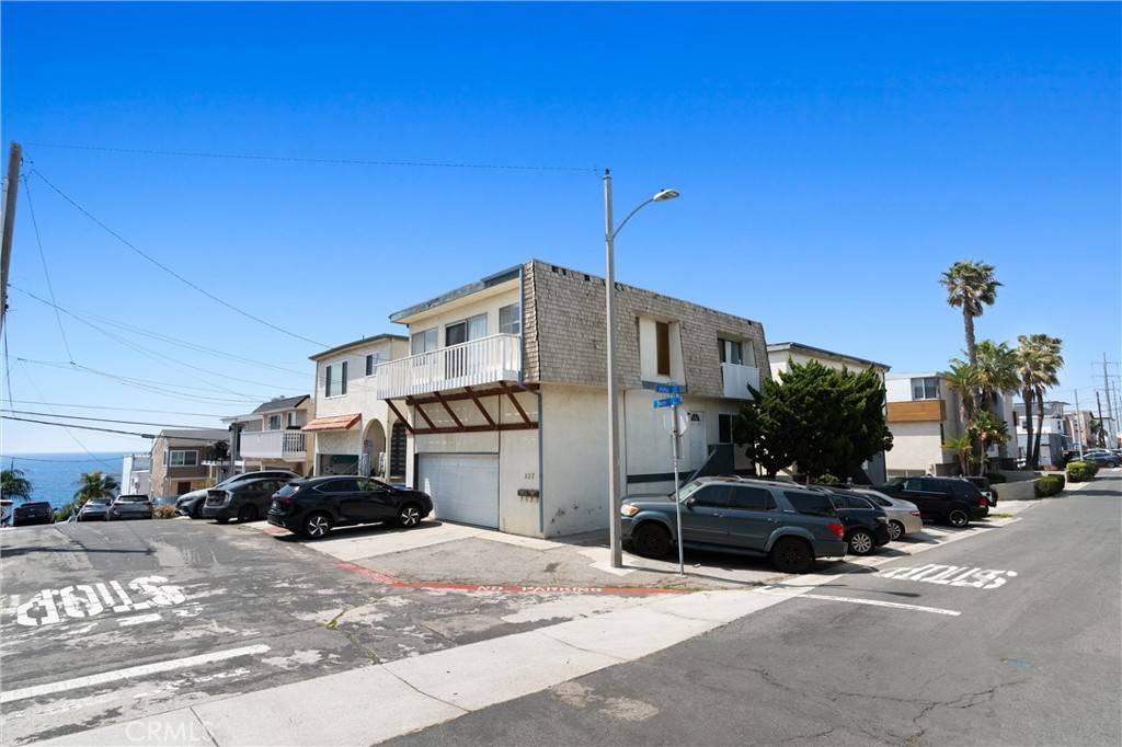 Manhattan Beach, CA 90266,330 34th PL