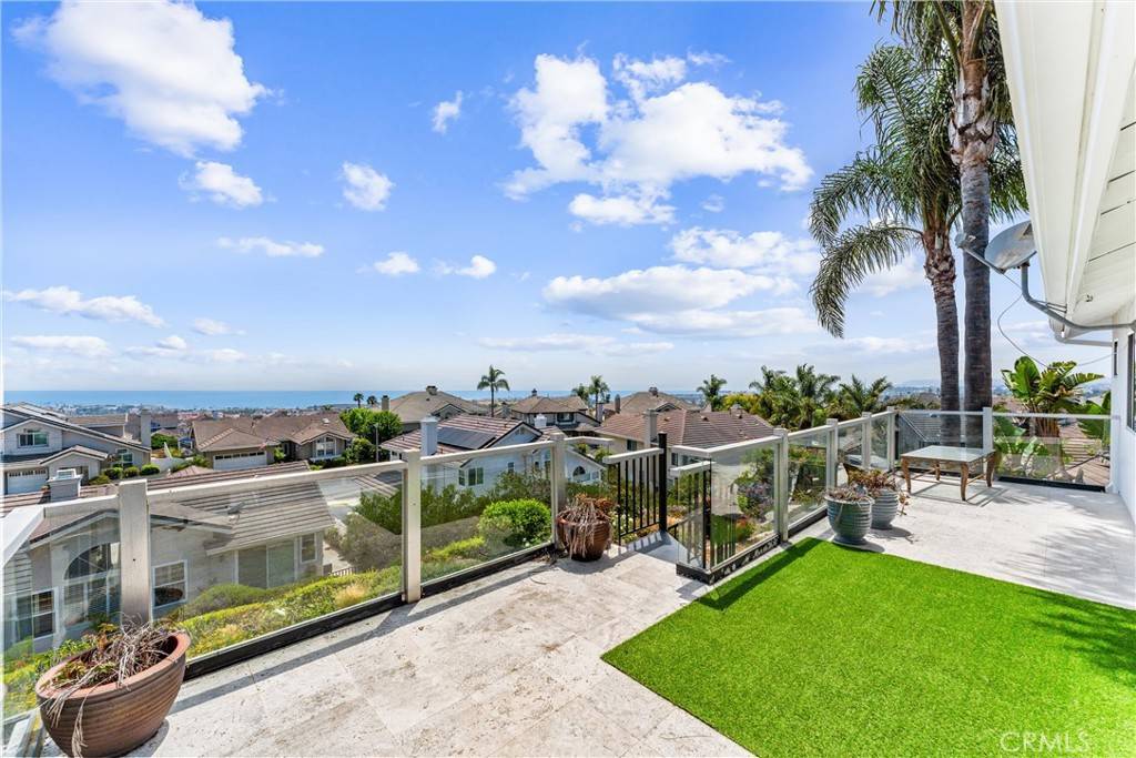 San Clemente, CA 92673,2305 Via Zafiro