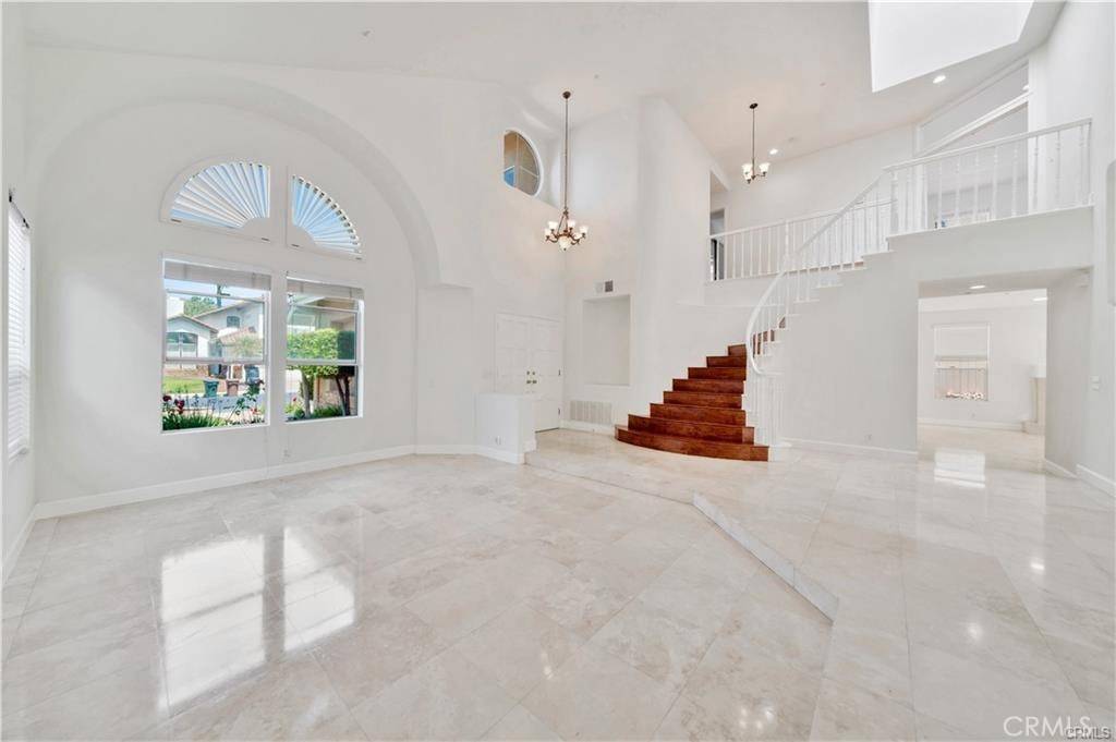San Clemente, CA 92673,1611 Via Sage