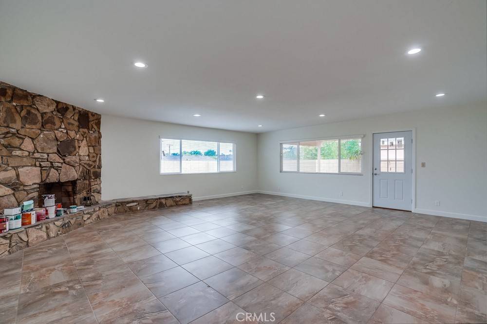 La Habra, CA 90631,650 W Florence AVE