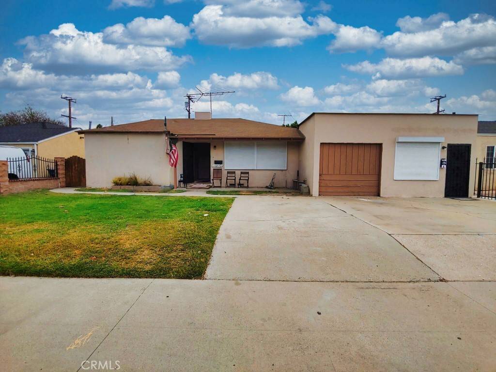 South Gate, CA 90280,13636 Garfield AVE