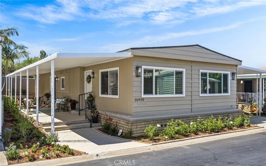 Yorba Linda, CA 92886,16950 Lake Park WAY #7