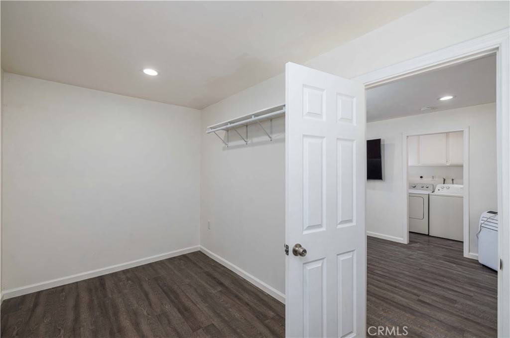 Santa Ana, CA 92706,1806 N Fairview ST #J